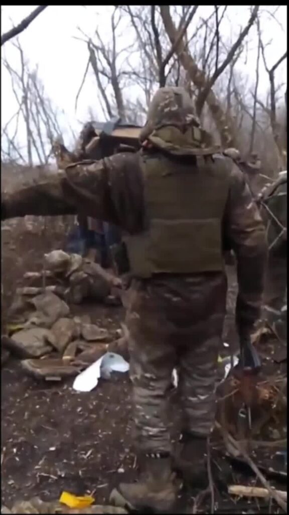 ロシアの兵士はウクライナ人の捕虜を処刑します