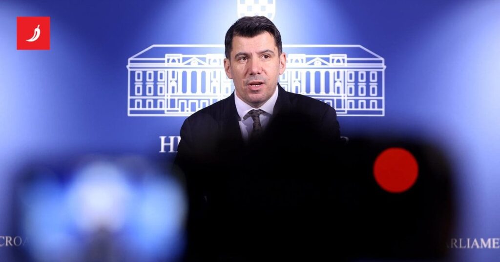 グルモヤ: 転がって車の窓から銃撃する。これらは主要なDP大臣の範囲です