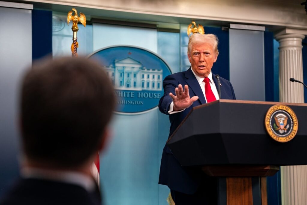 トランプは、彼が現在減少しているエアコントローラーダイバーシティプログラムを開始しました