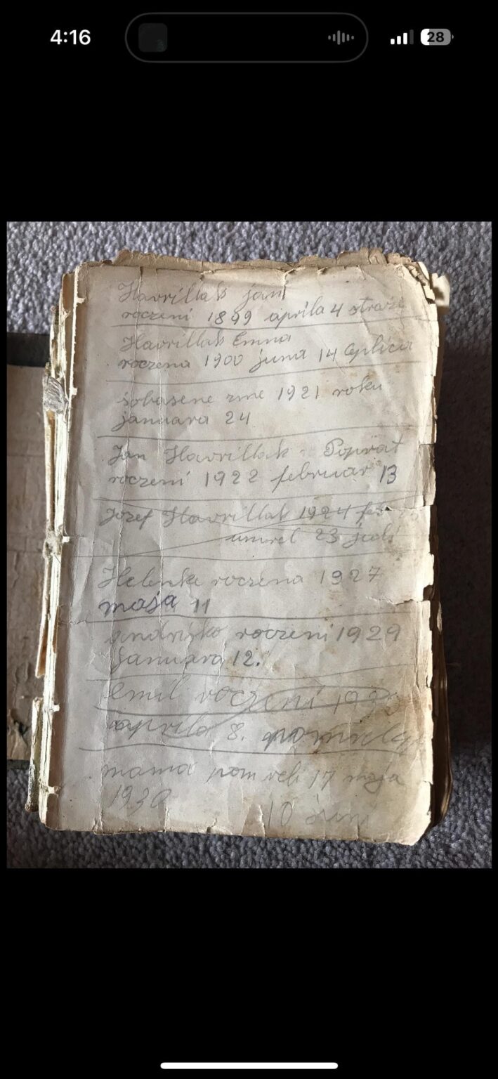 またまた古い文書を持って帰ってきました。