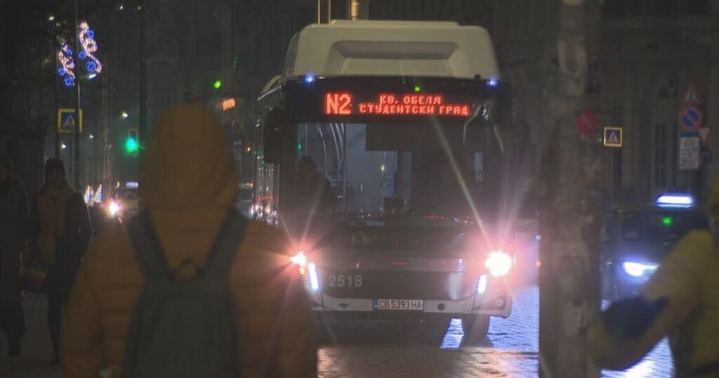 bTV チェック: ソフィアでは夜間交通機関にほとんど関心がありませんか?