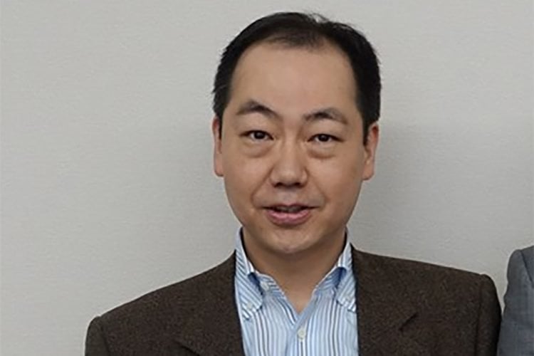 【羽田空港暴行事件】女性職員を平手打ちして逮捕された医師、ヨガや瞑想と近代西洋医学を組み合わせた「総合医療」に関心　コロナ禍以降に先鋭化し、反ワクチン活動にも積極的…なお発毛には無関心な模様