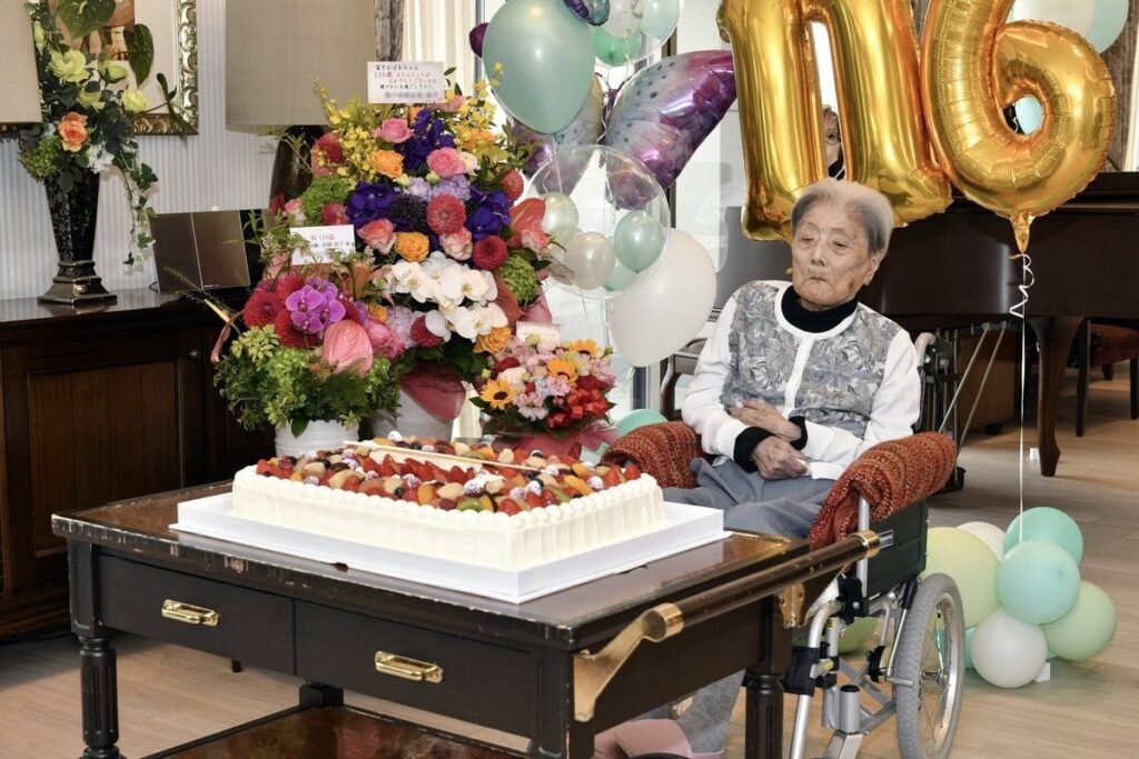 世界最高齢の人が日本で116歳で死去