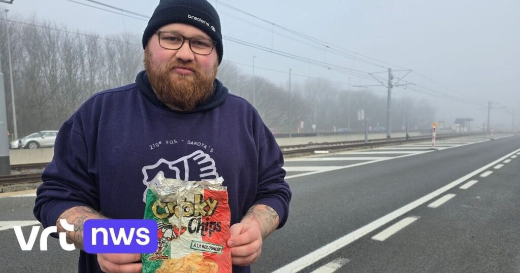 ブレデネ市職員らが清掃作業中に1980年代のポテトチップスが入った袋を発見