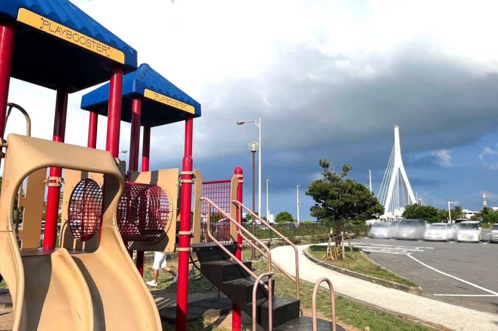 マングローブも見られる！？ 「漫湖公園（まんここうえん）鏡原側」自然も大型遊具も充実した国際的に重要な湿地（那覇市）