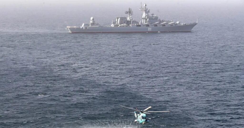 ロシア軍艦が英国領海に進入、プーチン大統領に警告