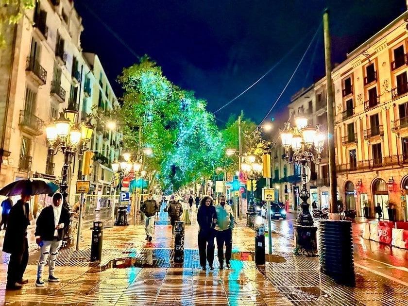 雨の夜、スペイン・バルセロナ