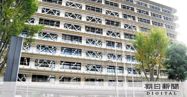 自転車の母子が車にはねられ母親死亡、0歳児が首の骨が折れるけが さいたま市西区