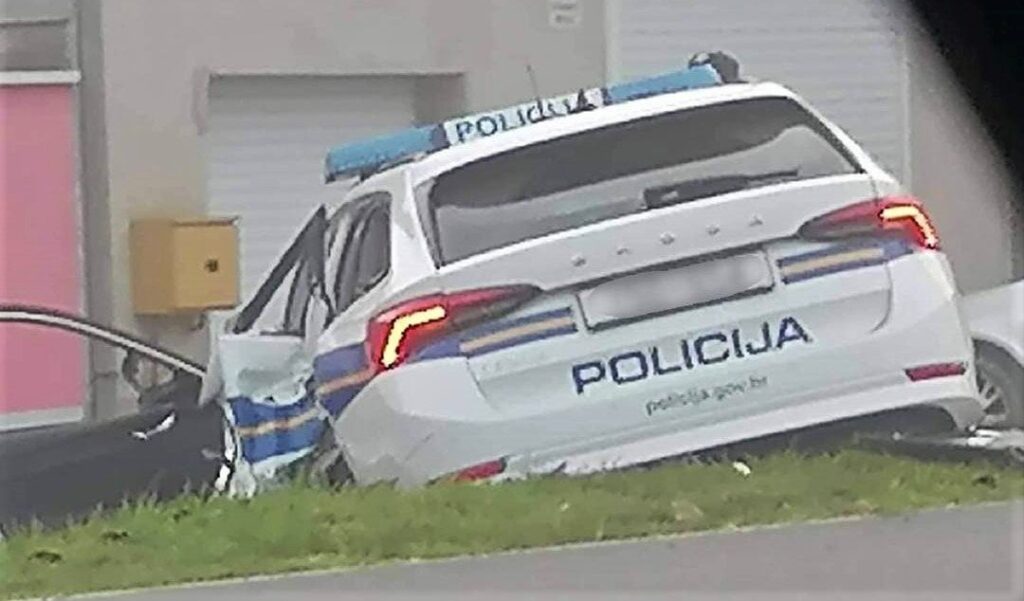 最近交通事故で死亡した警察官は完全に酔って事故を隠した