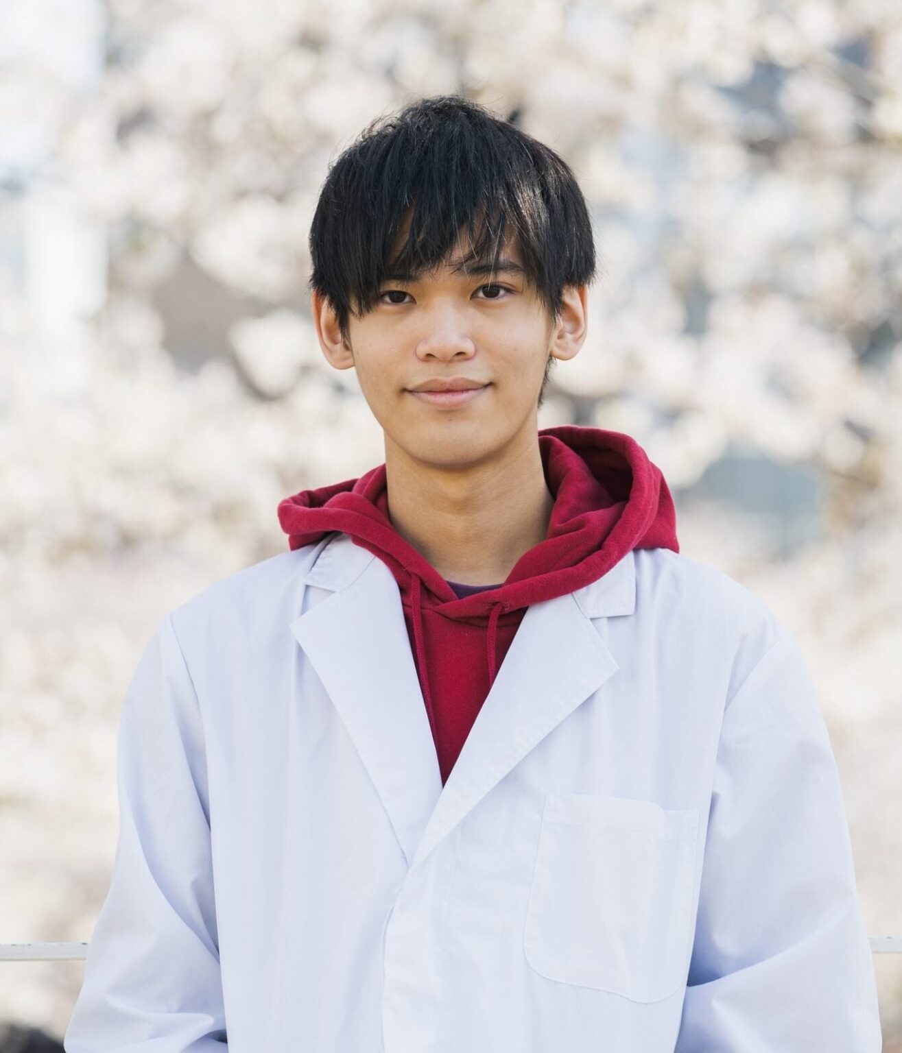 視覚・聴覚・嗅覚・味覚・触覚すべてに苦痛を感じる18歳、起業した会社で「感覚過敏」解決に挑む