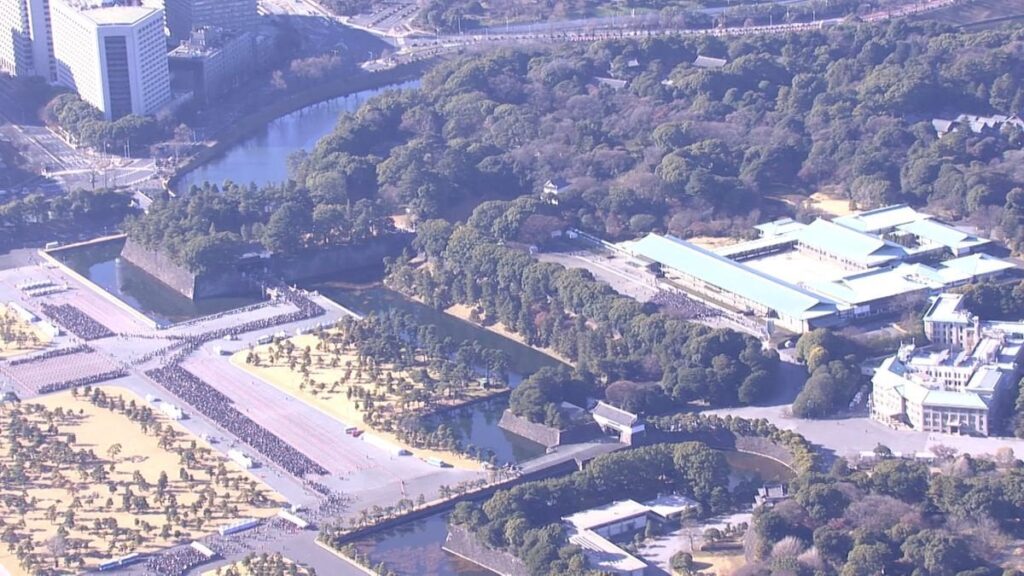 「新年一般参賀」皇居内のトイレで落書きか 男逮捕｜日テレNEWS NNN