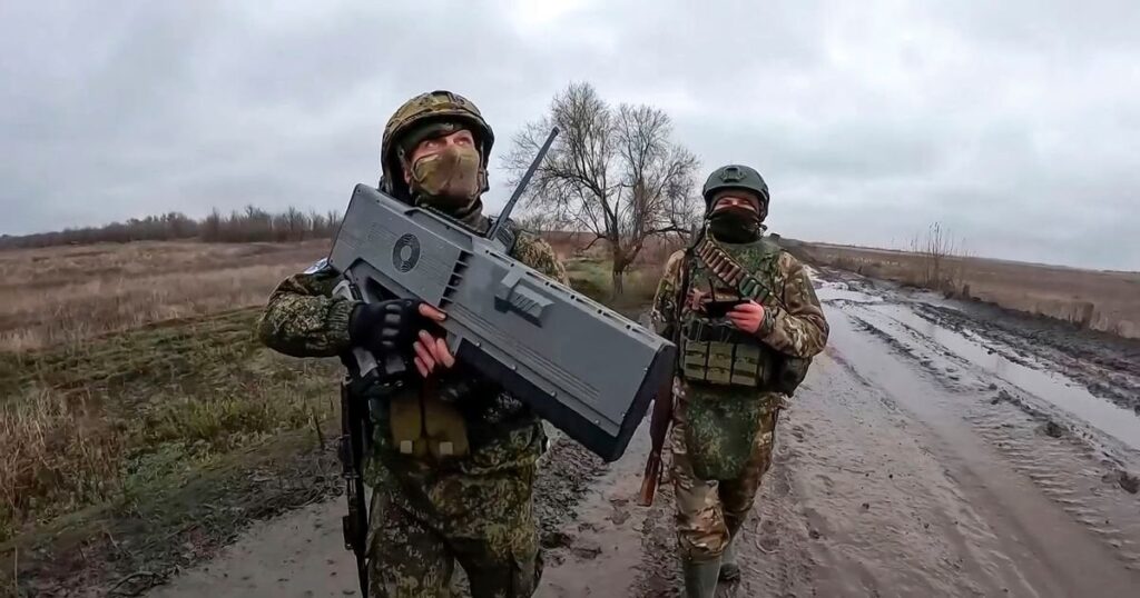 ロシア軍が非武装の「ラクダ」を派遣し、地雷原の火災を「肉」のように避ける歪んだ理由