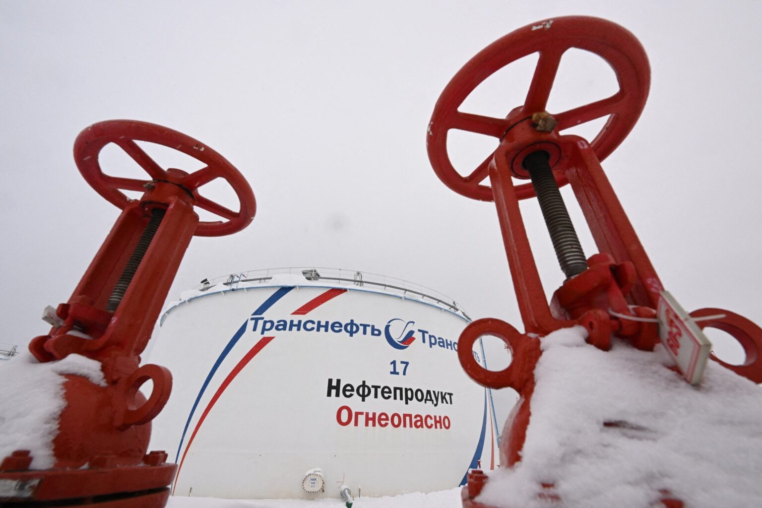 ロシアの石油生産が20年ぶりの低水準に落ち込む