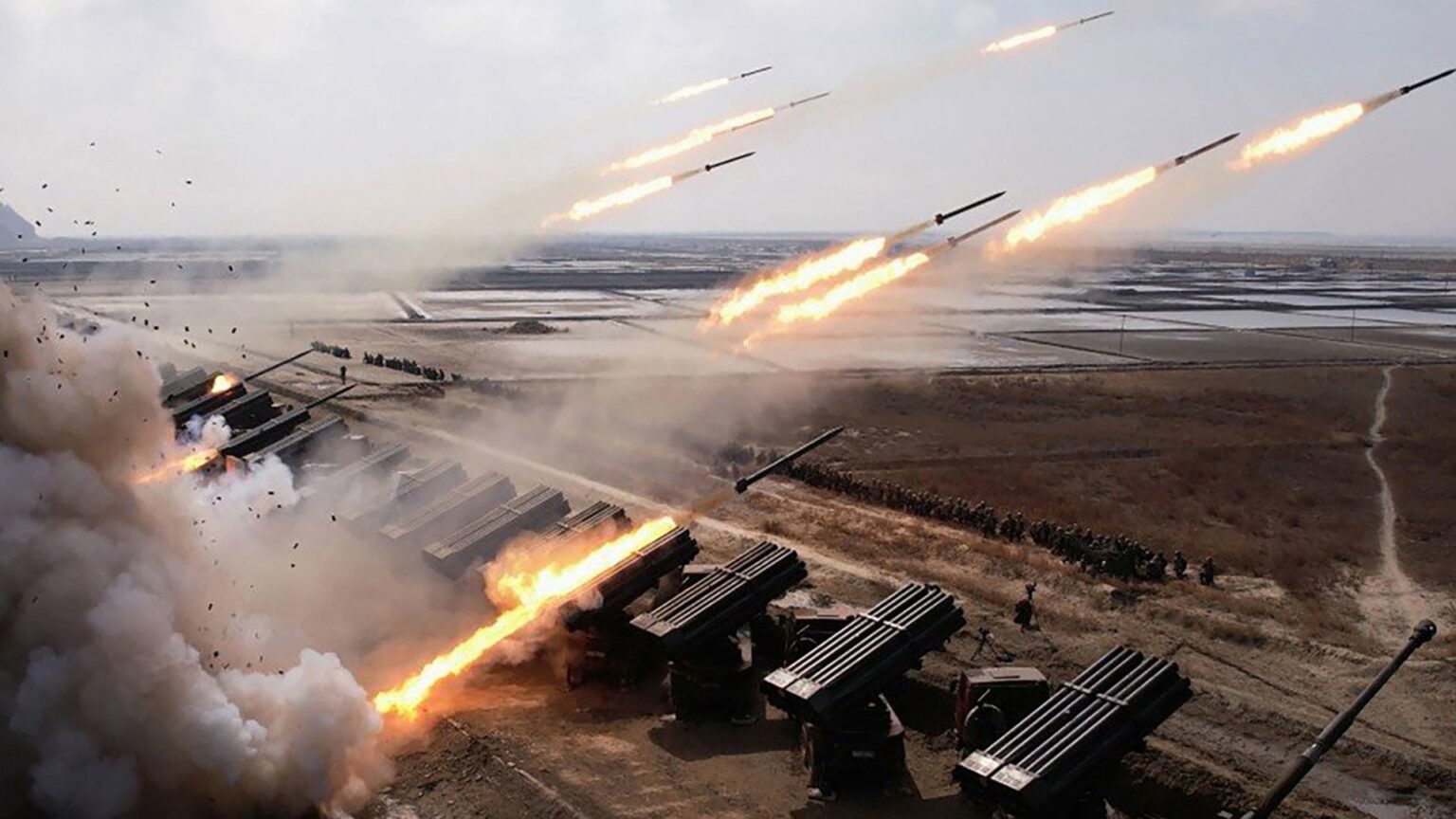 さらなる北朝鮮砲兵部隊がロシアへ向かう：ウクライナ情報長官。北朝鮮の増援には、短距離弾道ミサイル能力だけでなく、銃、ロケット砲部隊とその装備品も含まれる。