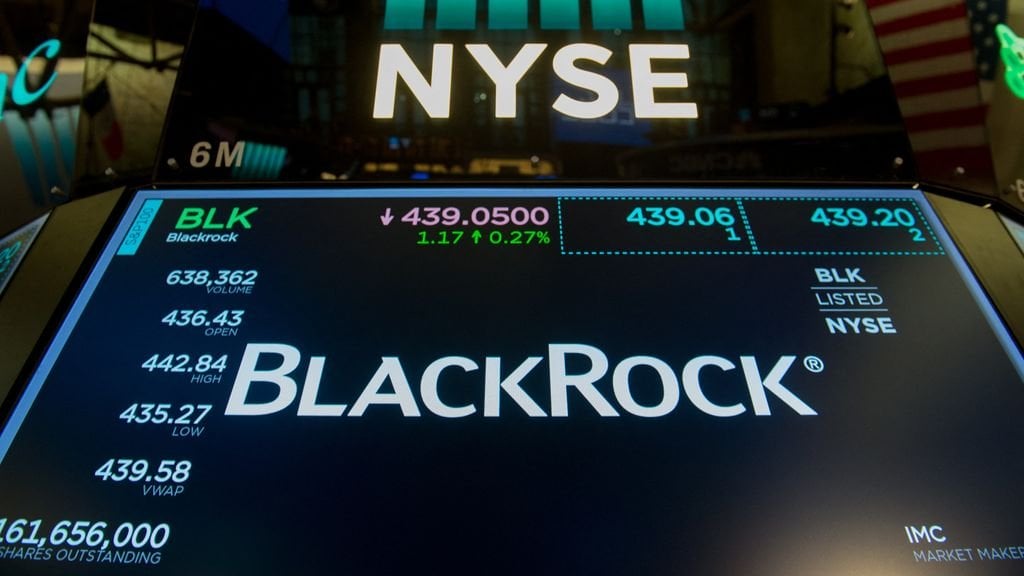 年金基金PMEは資産運用会社ブラックロックとの決別を検討中