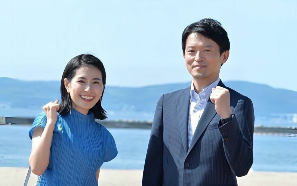 斎藤元彦＆キラキラPR女社長 「SNS運用依頼」の決定的証拠LINEを独占入手！