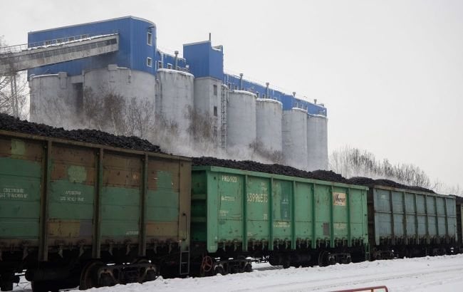 ロシアの鉄道貨物は、戦争と制裁のために15年ぶりの安値に低下します