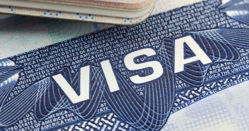 トランプのアメリカで文書化されていないアイルランド人：「彼らは私のようなものを探していません。彼らは犯罪者を探しています