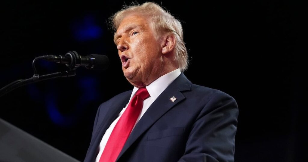 雑誌専門家、就任式を屋内に変更したトランプ大統領に激怒