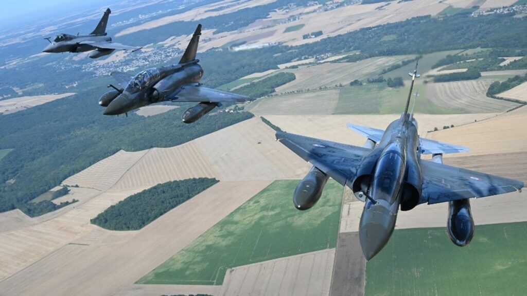 フランスとノルウェー、ジェット戦闘機が「予定通り」ウクライナに引き渡されると発表