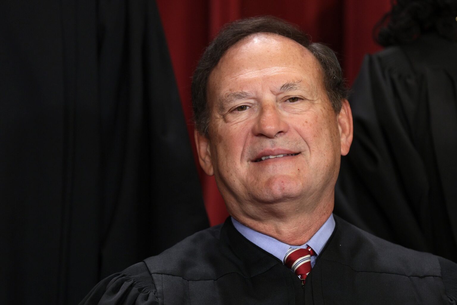 アリト判事、最高裁判所が控訴を検討中、ドナルド・トランプ氏との電話会談を認める