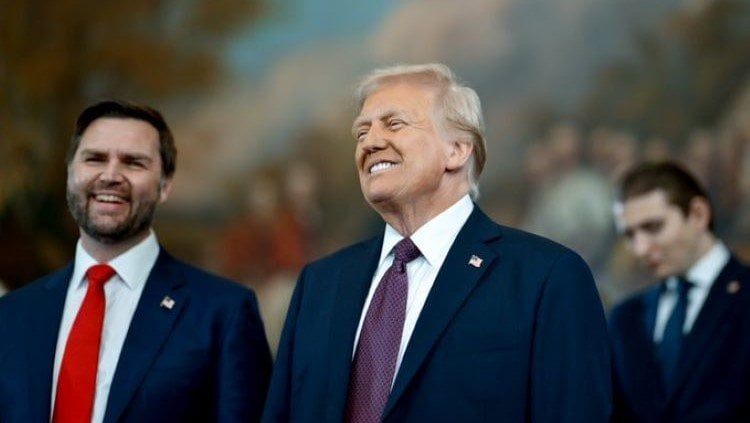トランプ大統領、スペインをBRICSに含め、100％関税を課すと脅す
