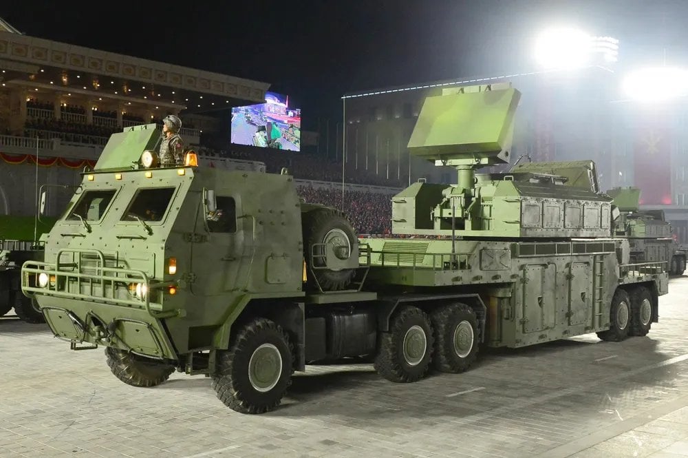 ロシア人は北朝鮮から移送され、自身のSAMを攻撃した可能性がある