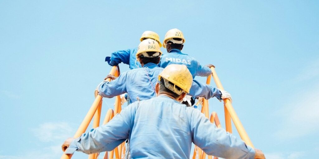 ISTATによると、平均給与は4年後に生活費を超えるために戻ってきました