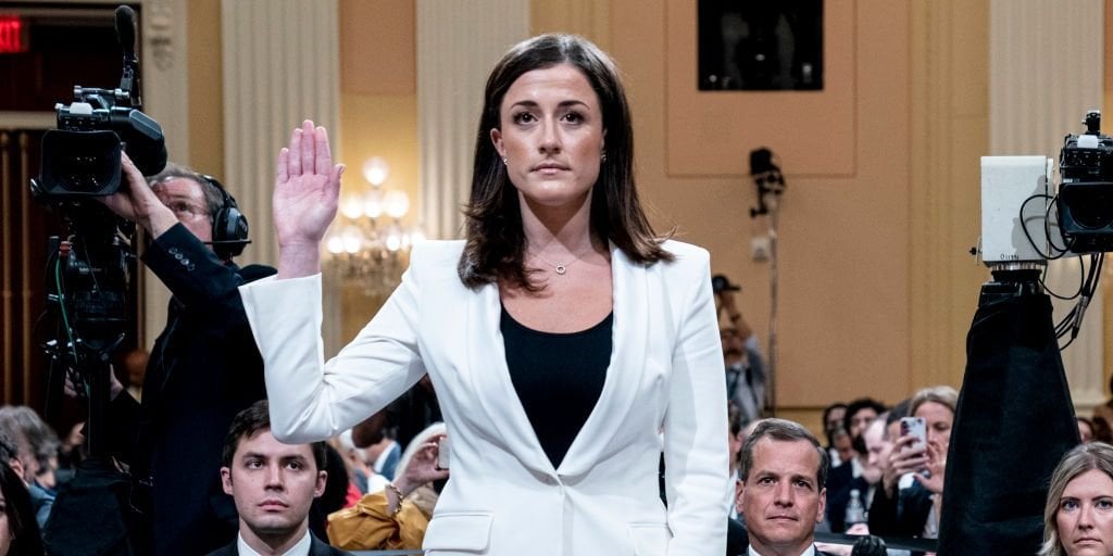 共和党の議員は、彼女がホワイトハウスで働いていたとき、キャシディ・ハッチンソンをセックスしていました