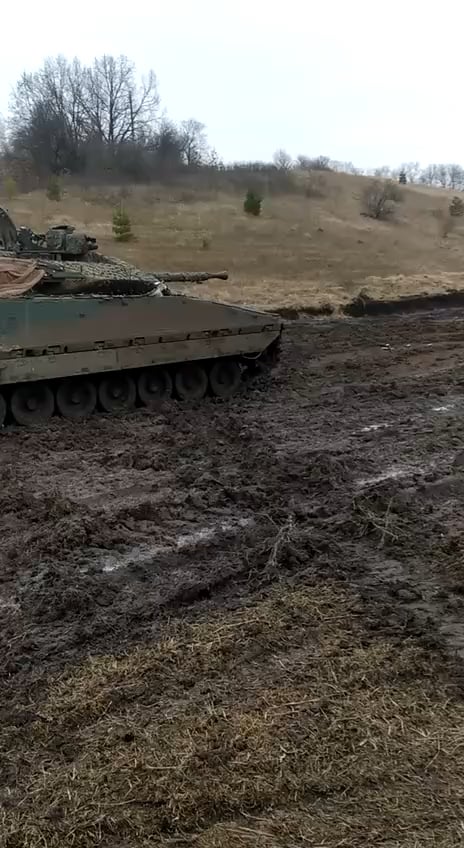 CV90 IFVがウクライナの訓練場に！