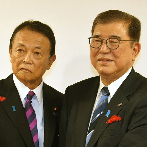 トランプとの首脳会談を控え麻生太郎に教えを請うた石破茂は、“夜の戦友”アーミテージと手を切れるのか ― トランプを裏切りヒラリー・クリントンの支持に回った