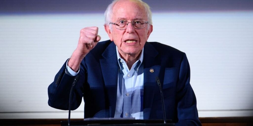 すべてのトップスのためのメディケア 「アメリカを再び健康にする」ためのサンダース氏の処方箋 |同氏は論説で「私たちの本当の問題は医療危機というよりも、むしろ政治的、経済的な問題だ」と述べた。
