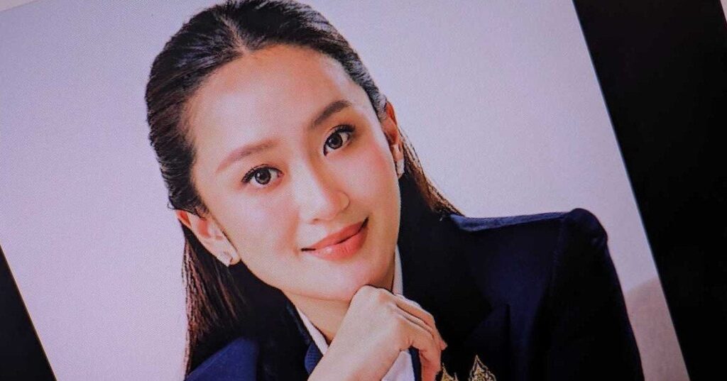 【ライン超え】 「お父さん、助けて」──家族の声をAIで模倣、巧妙化する「緊急事態詐欺」の手口　タイ首相も被害に 　『お父さん、事故を起こした。妊婦が運転している車に衝突して自分は鼻を骨折した。今は逮捕されて刑務所にいる。弁護士に電話して。ここから出して。助けて』