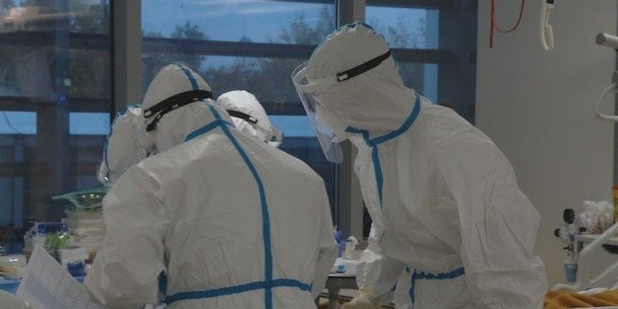 [LIJEČNICI U PANICI Ubojiti virus od kojeg krvare oči uzima nove žrtve] ああ、またか...
