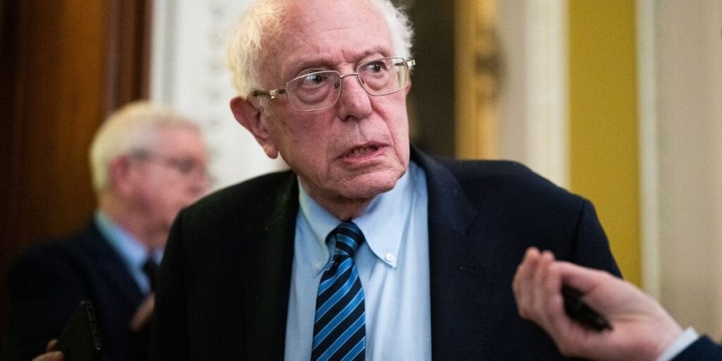「暗黒の章」：サンダース氏、アメリカ国民はガザ破壊への共謀に「取り組む」必要があると語る