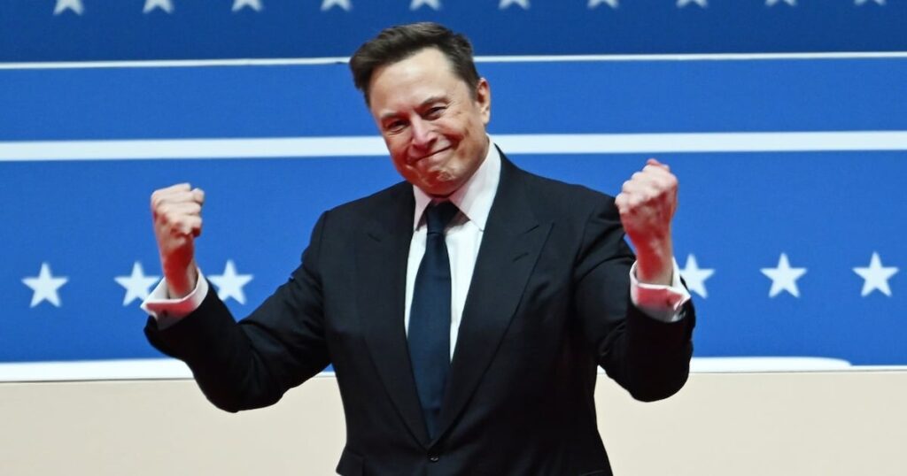 FAAのチーフマイケル・ウィテカーは、1月20日にイーロン・マスクが彼に辞任するように言った後、辞めました。