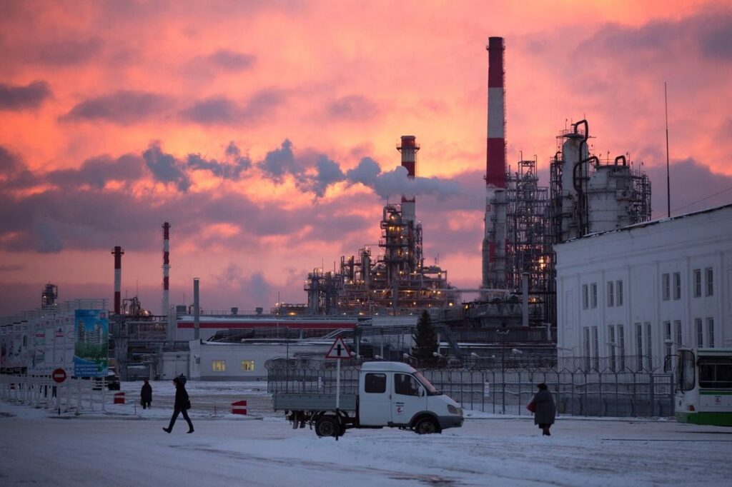 ドローンは、ニジニー・ノヴゴロドの複数のロシアの地域、ヒットオイル製油所をターゲットにします。これは発展途上のストーリーであり、更新されています。