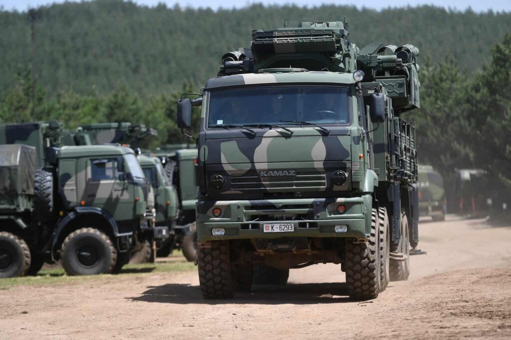 セルビア、ロシアとの防衛契約の一部を破棄