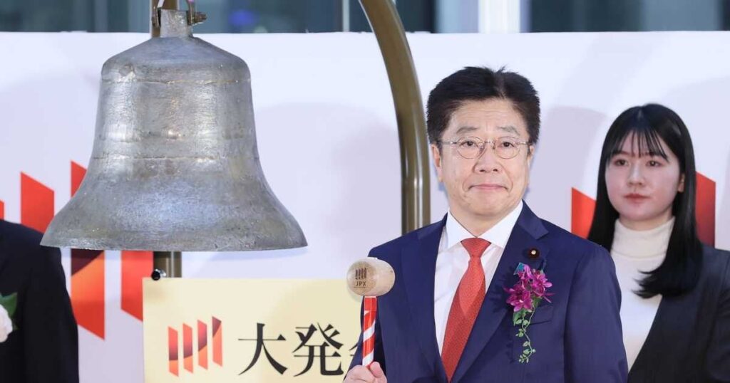 東証大発会、上昇してスタートも200円超下落で推移 「一皮むけた」巳年相場になるか
