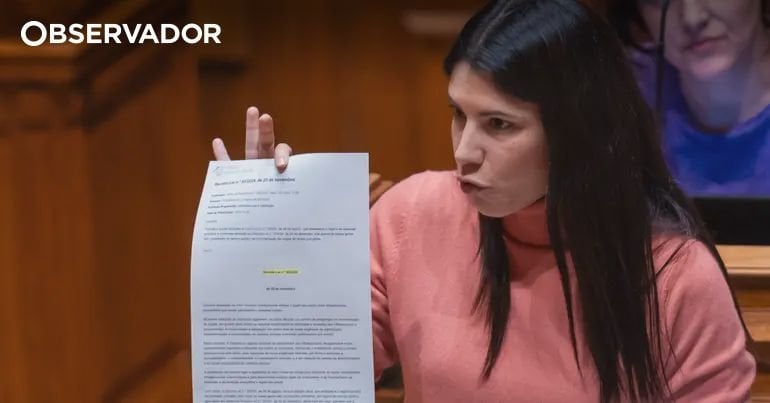 放電。ペナルストは、左ブロックに社会保障と偽造に対するバーラの犯罪の実践の証拠があることを保証します