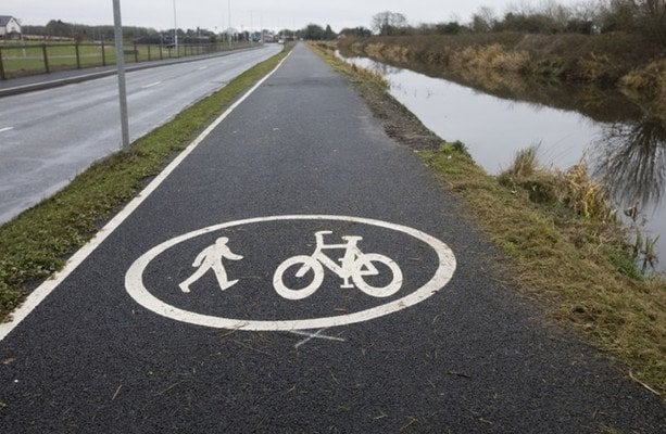 王立運河でコカインを供給した疑いで少年が自転車や電動スクーターなど「車輪のついたもの」の使用を禁止