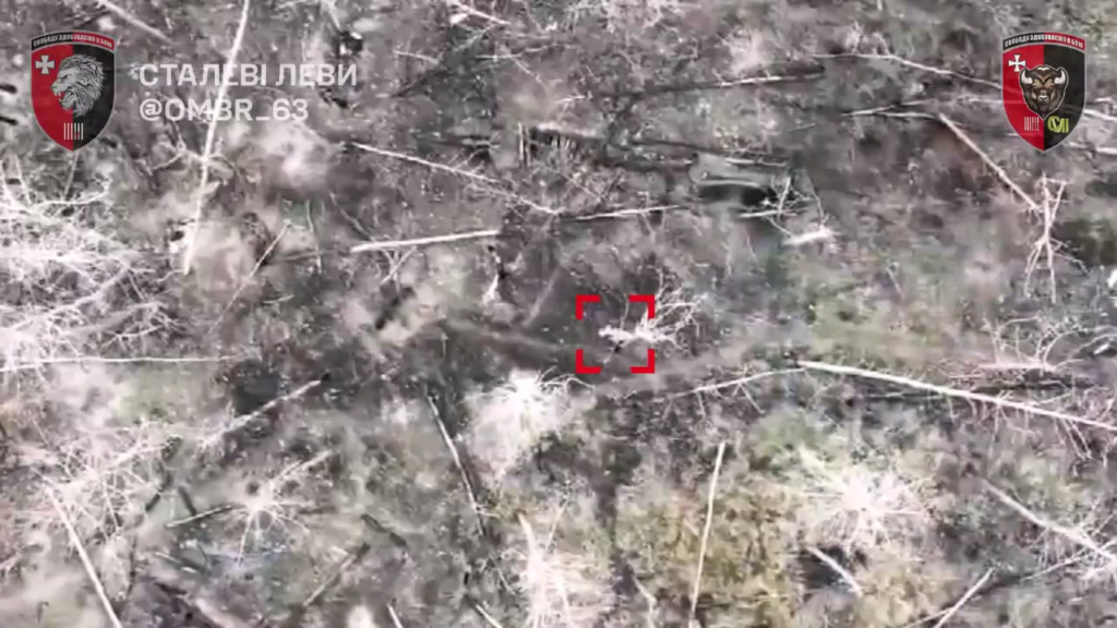 NSFW！戦争の残酷な現実: ロシア兵士がウクライナ第63機械化旅団の無人機に襲われた。トルスケ方向。 2025年1月