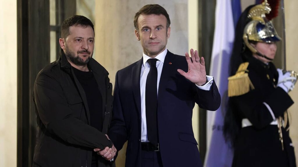ゼレンスキー大統領とマクロン大統領、ウクライナへの外国軍派遣に向けた「現実的な措置」について協議