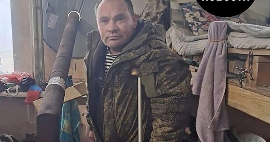 手錠をかけられ重傷を負ったプーチン大統領の軍隊が「大砲の餌」として戦闘に強制復帰