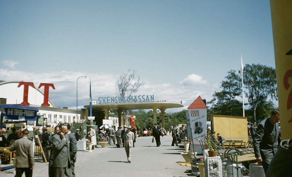 1940年代のスウェーデンを示すまばゆいばかりのコダクローム写真