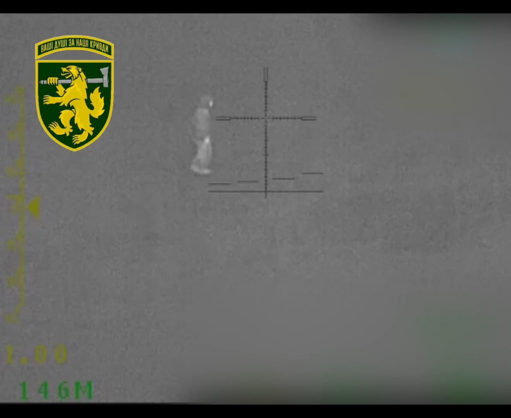 第68猟兵旅団のウクライナ人狙撃兵が、ドネツク州ポクロフスク方向146メートルの距離でロシア兵2人を排除した。 （2025年1月1日発行）
