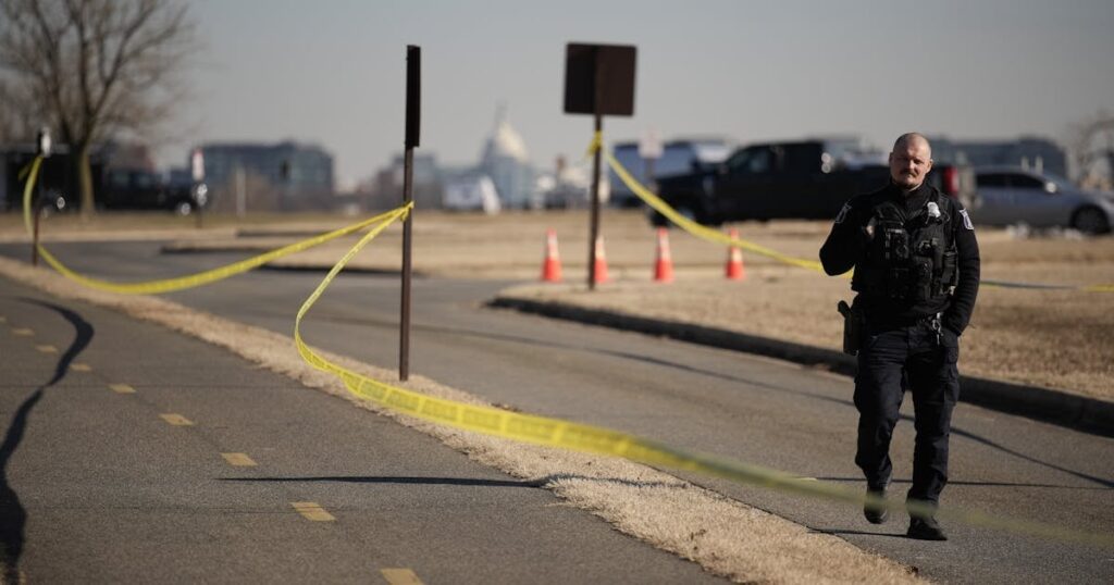 DC飛行機のcrash落事故に関するFAA報告書は発表されています - そしてそれはトランプの告発です