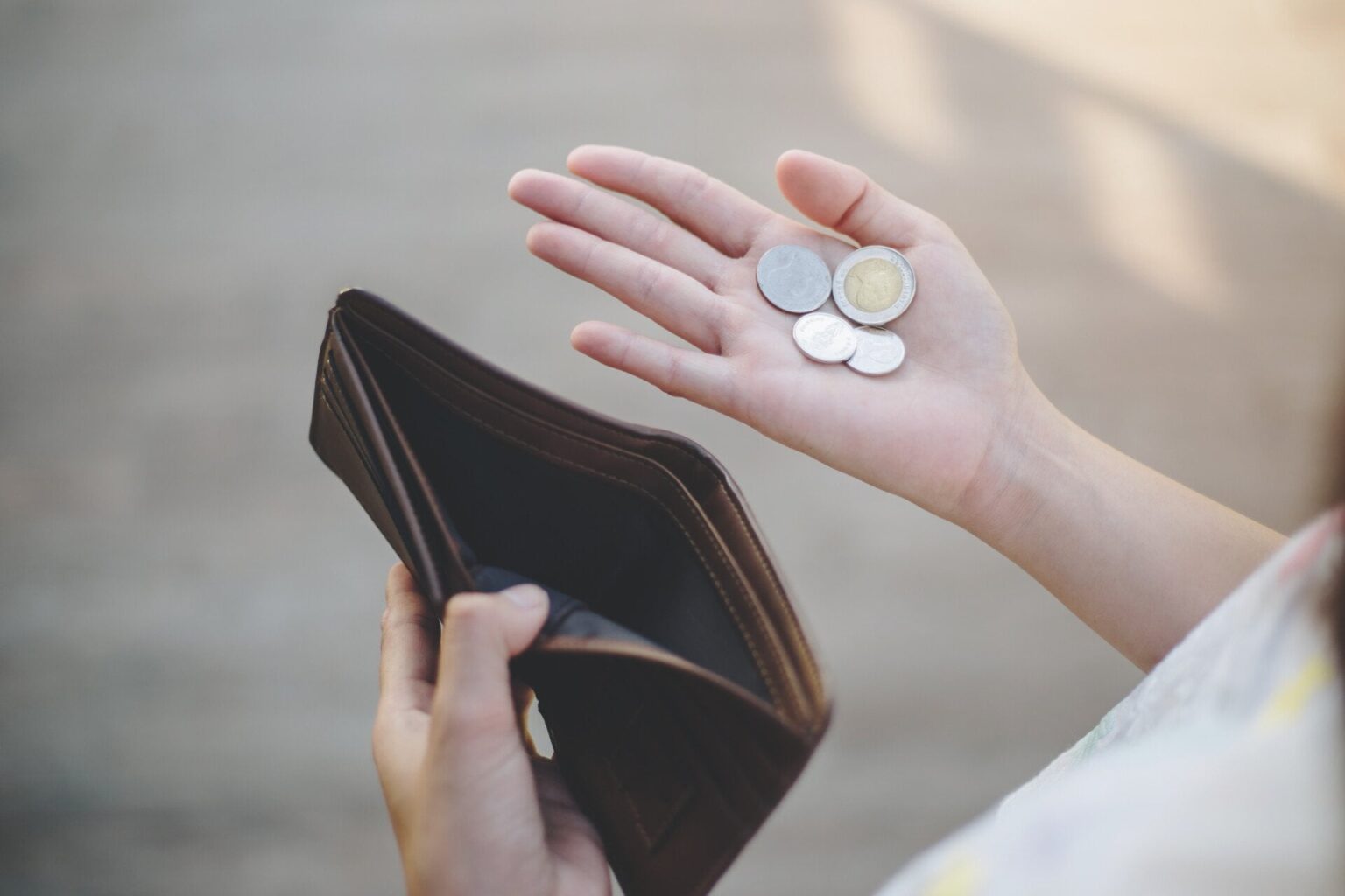 買いなし：本当のニーズに由来する若者の新しい「ファッション」