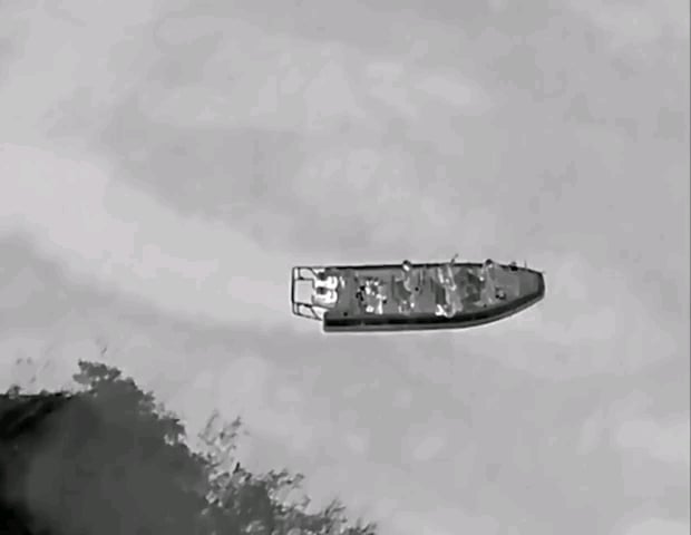 第73海軍SOFセンターのウクライナ兵士は、海軍鉱山を使用して、ハーソン地域でのロシアの水陸両用運動を防ぎました。手術とその成功は、偵察UAVによって観察されました。 2025年1月29日公開
