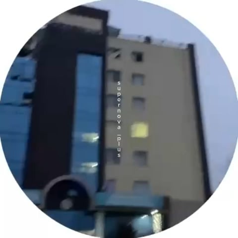 パンツィルS1ロケットはウクライナの無人機を撃墜する代わりに、ロシアのブリャンスクにあるビジネス大学の建物のファサードに衝突した